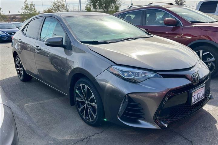 $14962 : Corolla SE image 2