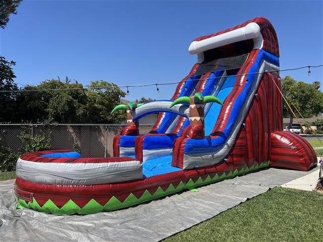 Waterslide 18ft tall image 2