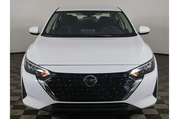 $18123 : Nissan Sentra 2024 SV 4dr Se image 9