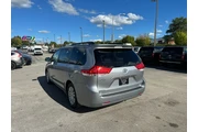 $6980 : 2013 Sienna 5dr 7-Pass Van V6 thumbnail