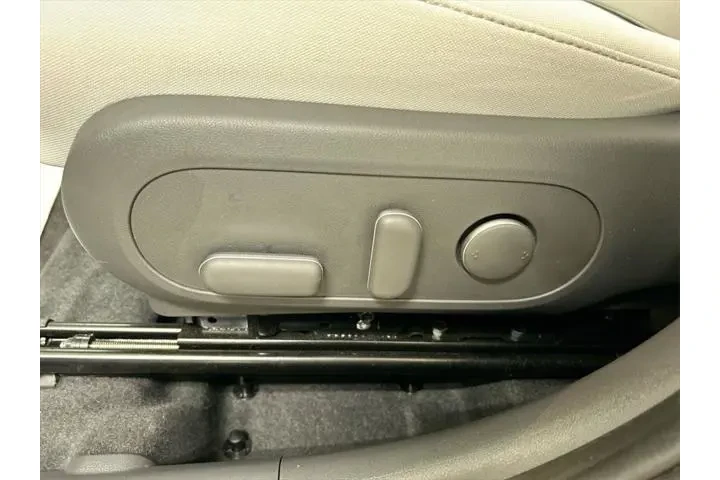 $24995 : Hyundai KONA 2025 AWD SEL 4d image 10