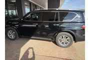 $15717 : INFINITI QX80 2017 AWD 4dr S thumbnail