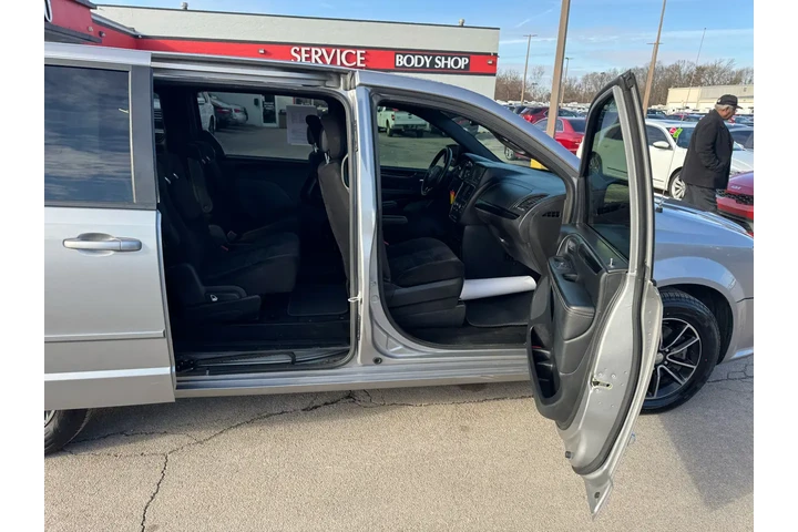 $7980 : 2017 Grand Caravan SE Plus Wa image 9