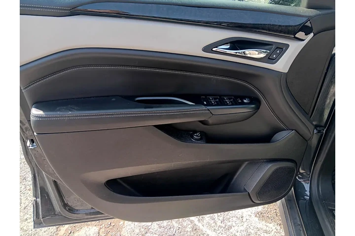 $7500 : 2015 SRX LUXURY COLLECTION image 8
