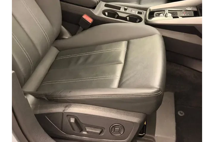 $24500 : Audi A3 2024 Premium 40 TFSI image 9