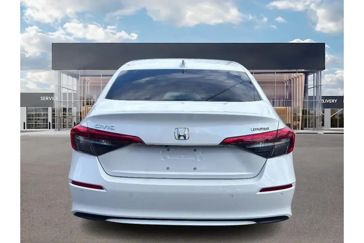 $22695 : Honda Civic 2024 Touring 4dr image 5
