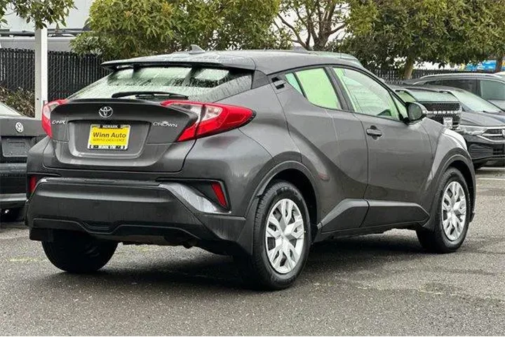 $17994 : Toyota C-HR 2021 LE 4dr Cros image 4