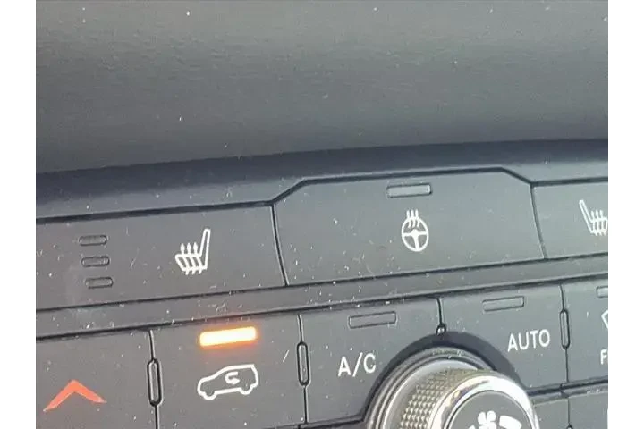 $28981 : Dodge Durango 2024 AWD SXT 4 image 2