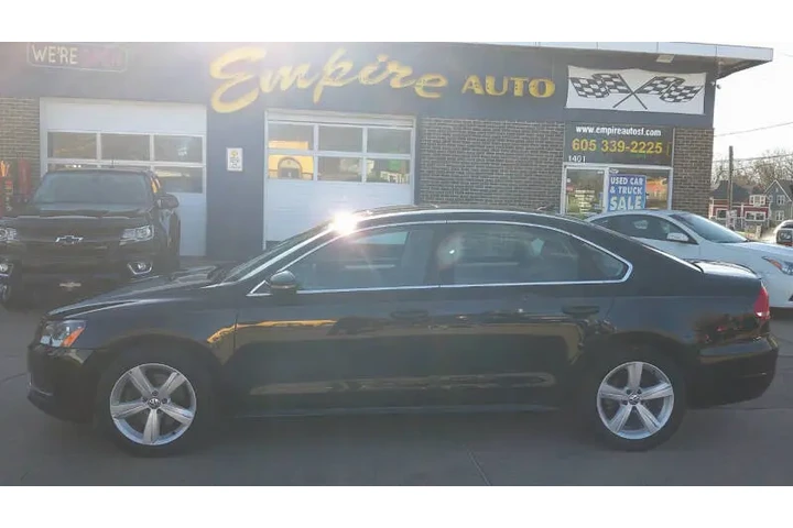 $8999 : 2012 Passat SE image 2