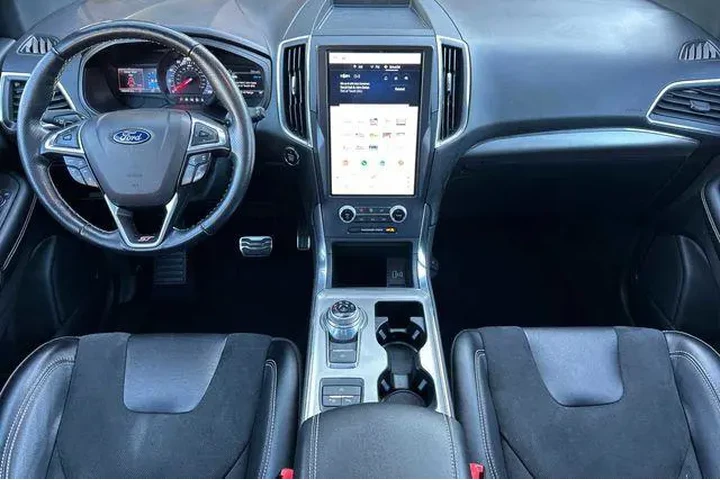 $25894 : Ford Edge 2022 AWD ST 4dr Cr image 5