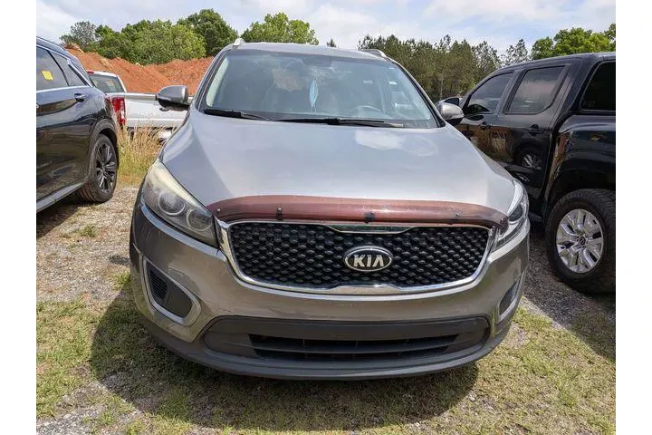 $8218 : Kia Sorento 2016 LX V6 4dr S image 2