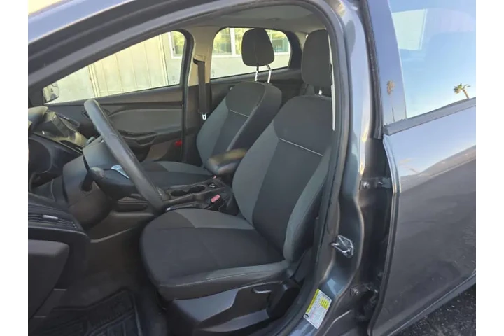 $5999 : 2012 Focus SE image 10