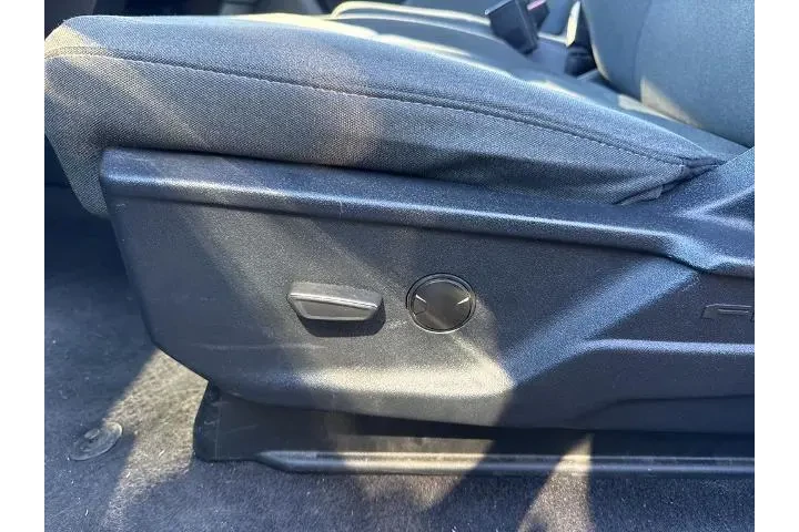 $35027 : Ford F-150 2023 4x4 XLT 4dr image 10