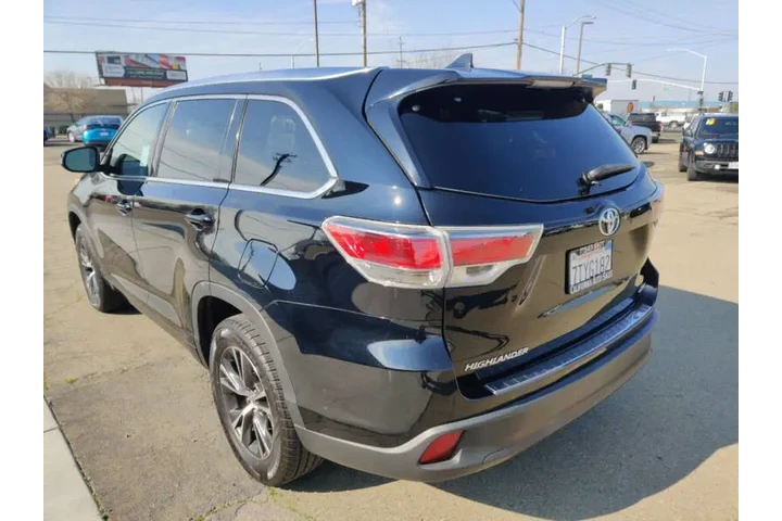 $19999 : 2016 Highlander XLE image 4