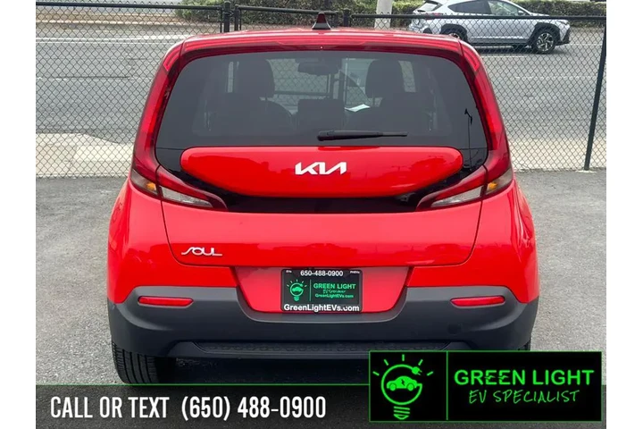 $18400 : 2022 Soul S image 6