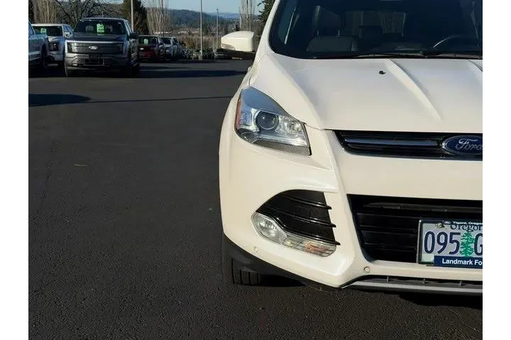 $8800 : Ford Escape 2014 AWD Titaniu image 8