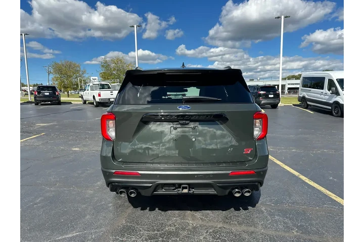 $36990 : Ford Explorer 2022 AWD ST 4d image 7