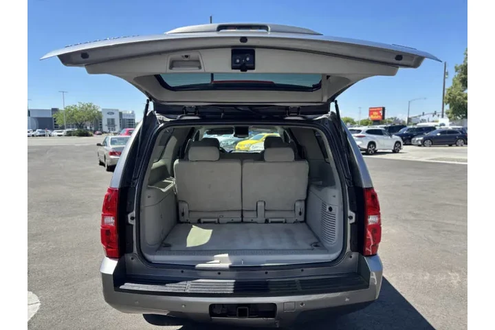 $5992 : 2007 Suburban LT image 9