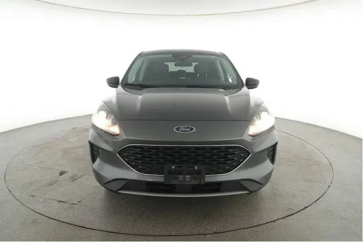 $22994 : Ford Escape Plug-In Hybrid 2 image 2