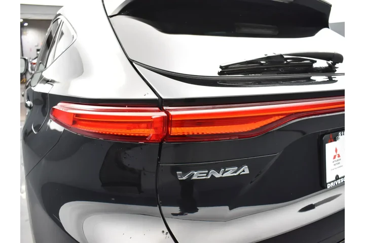 $18795 : Toyota Venza 2021 AWD LE 4dr image 8