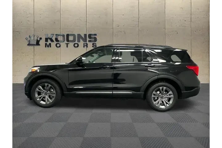 $27500 : Ford Explorer 2022 AWD XLT 4 image 4