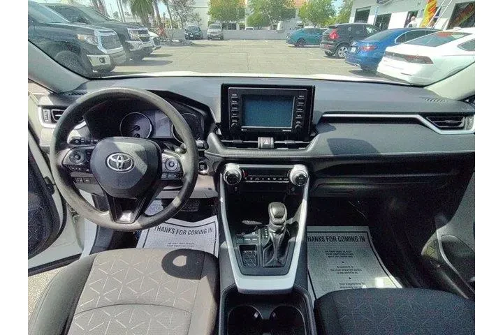$20888 : Toyota RAV4 2021 XLE 4dr SUV image 7
