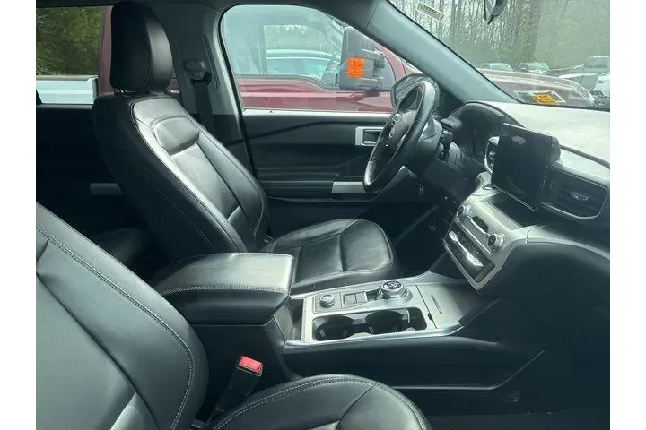 $29320 : Ford Explorer 2022 AWD XLT 4 image 5