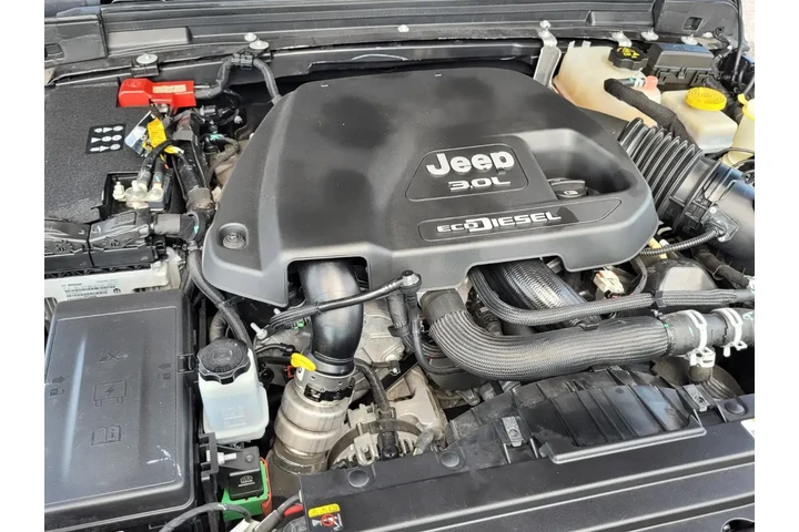 $26453 : Jeep Wrangler Unlimited 2021 image 10