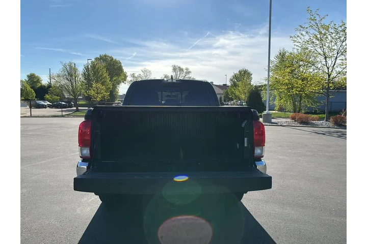 $31295 : Silver Certified 2017 Tacoma image 6