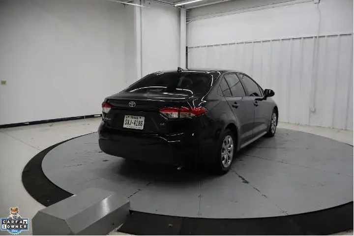 $19995 : Toyota Corolla 2023 LE 4dr S image 4