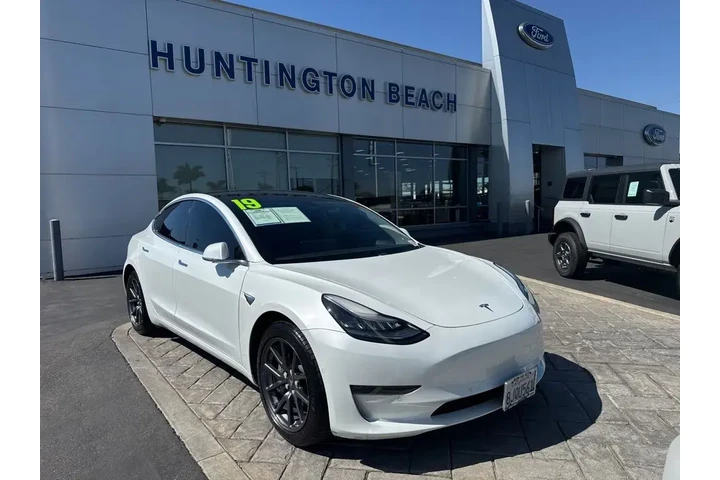 $20988 : Tesla Model 3 2019 Mid Range image 1