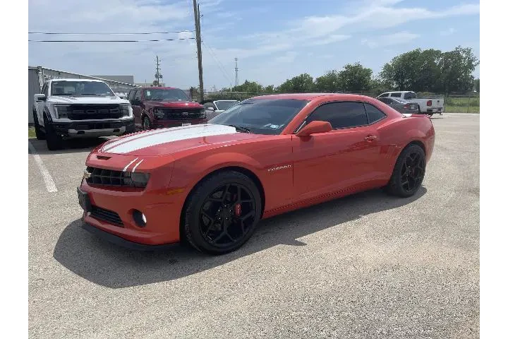 $20481 : Chevrolet Camaro 2011 SS 2dr image 4