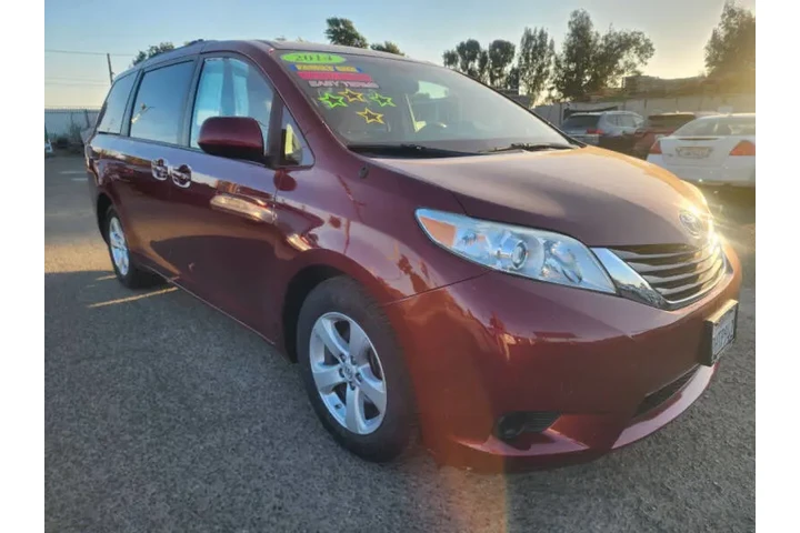 $15599 : 2014 Sienna LE 7-Passenger Au image 2