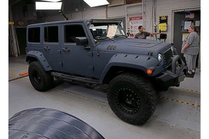 $26998 : Jeep Wrangler Unlimited 2017 image 1