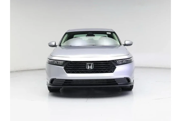 $26998 : Honda Accord 2023 LX 4dr Sed image 5