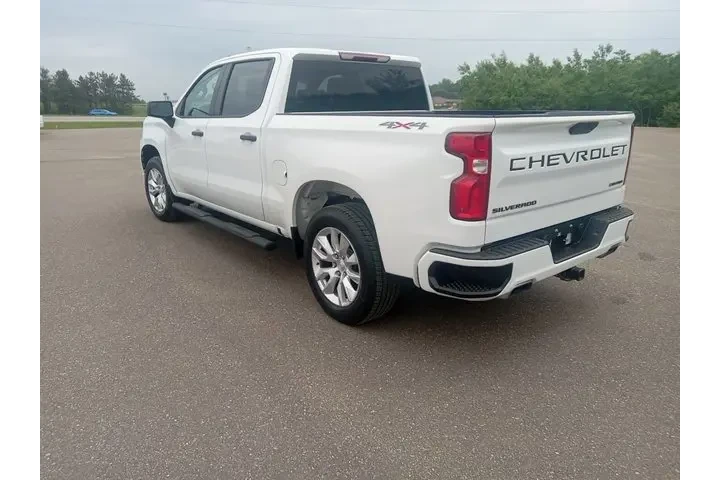 $19000 : 2021 Silverado CUSTOM 4x4 image 3