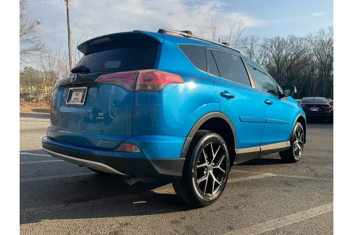 $16985 : Toyota RAV4 2016 AWD SE 4dr image 5