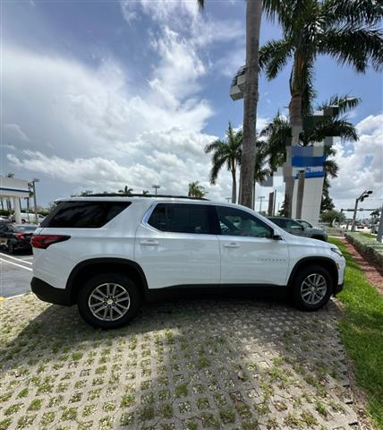 $31200 : Chevrolet Traverse LT image 2