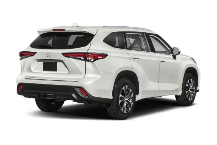 $32500 : Toyota Highlander 2021 AWD X image 3