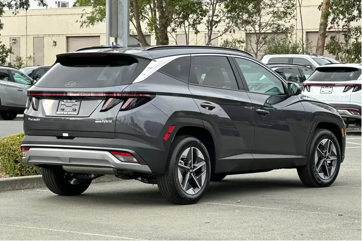 $33990 : Hyundai TUCSON Hybrid 2025 A image 4