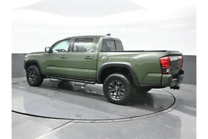 $32759 : Toyota Tacoma 2021 4x4 SR5 V image 3