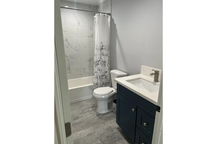 $2600 : Casa De Renta image 1