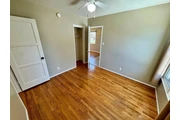 $900 : charming HOME ..Lakewood, CA thumbnail