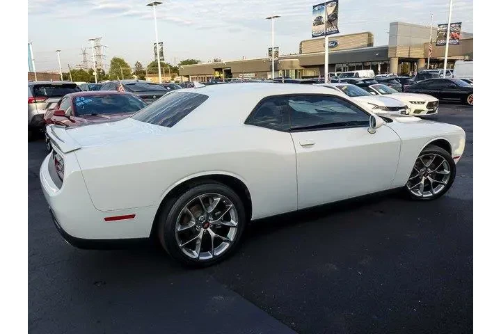 $24880 : Dodge Challenger 2022 SXT 2d image 9