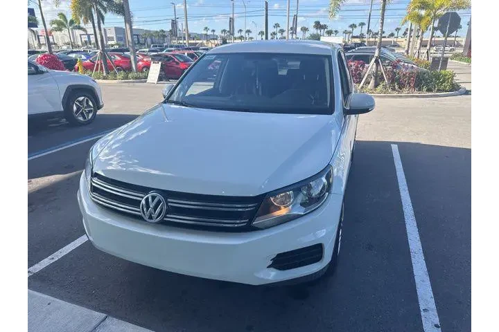 $9593 : Volkswagen Tiguan Limited 20 image 4