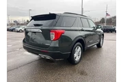 $26925 : Ford Explorer 2023 AWD XLT 4 thumbnail