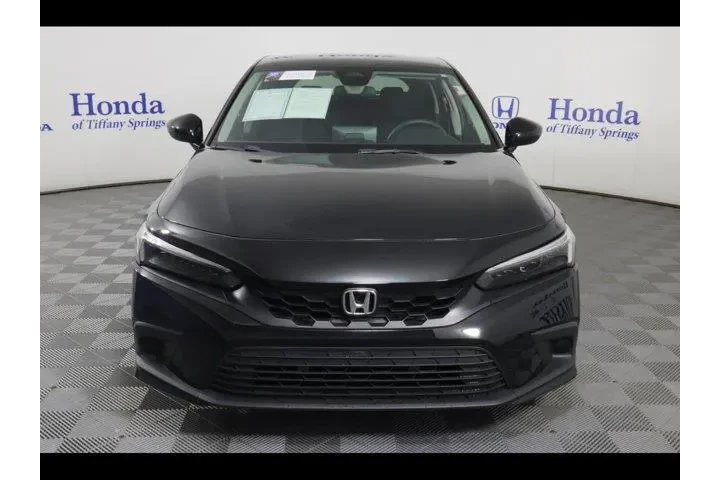 $26375 : Honda Civic 2024 LX 4dr Hatc image 2