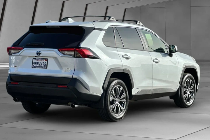 $37000 : Toyota RAV4 Hybrid 2024 AWD image 4
