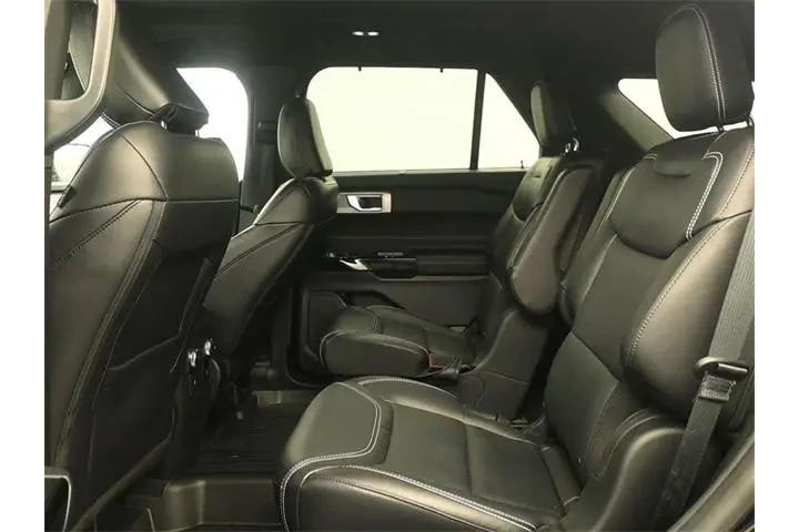 $38212 : Ford Explorer 2022 AWD ST 4d image 9