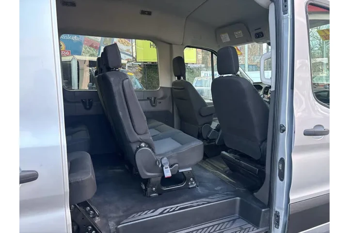 $37499 : 2021 Transit 350 XLT image 10